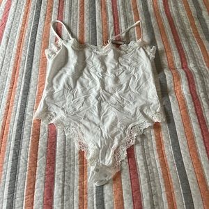 SKIMS lace bodysuit NWT